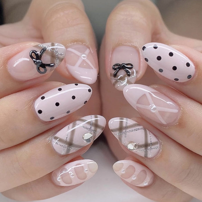 Leopard Bow Accent Nails