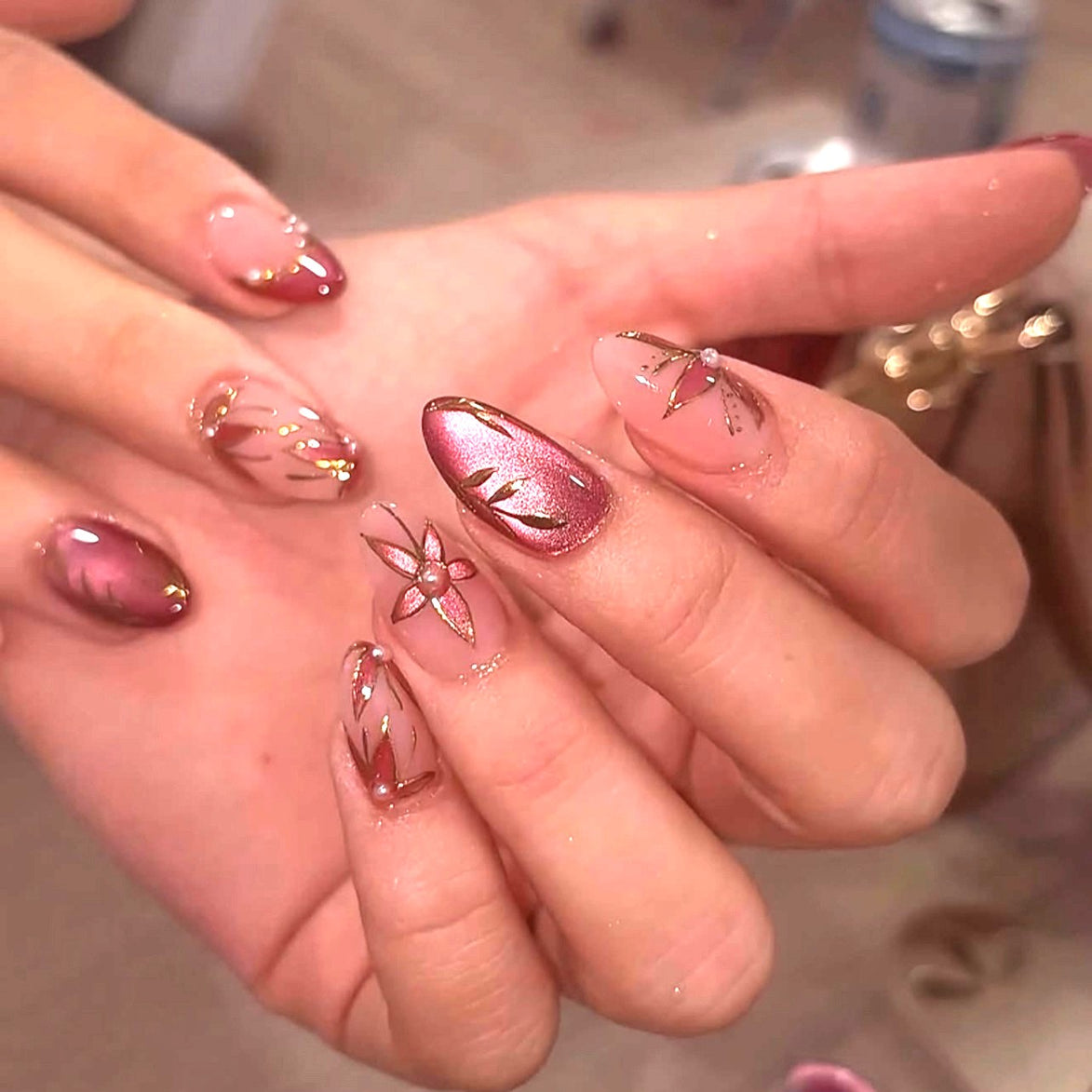 Floral Rose Gold Cat-Eye Press-On Nails